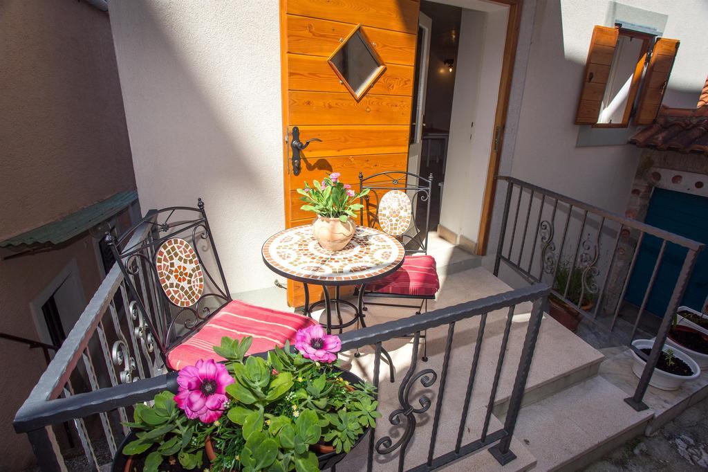Holiday Home Smokovec ヴルブニク エクステリア 写真